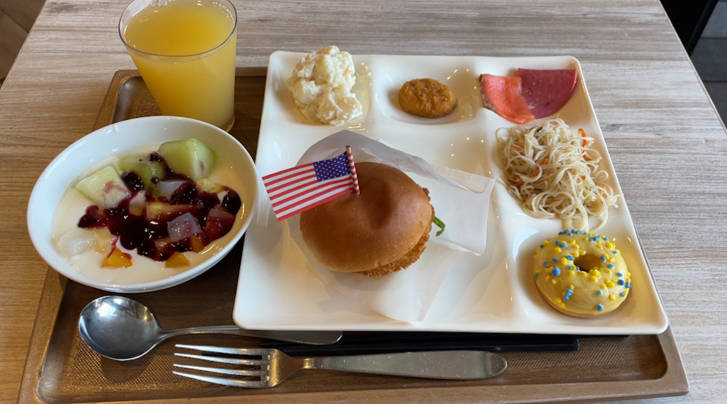 ザ・パークフロントホテル　朝食　USJ