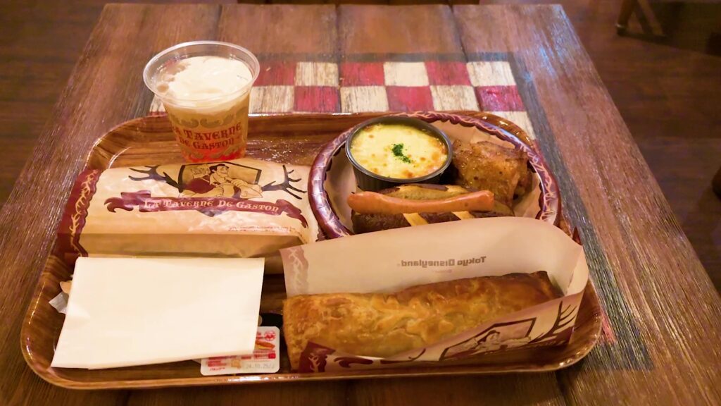 ディズニーランド 夏 ラ・タベルヌ・ド・ガストン 2024