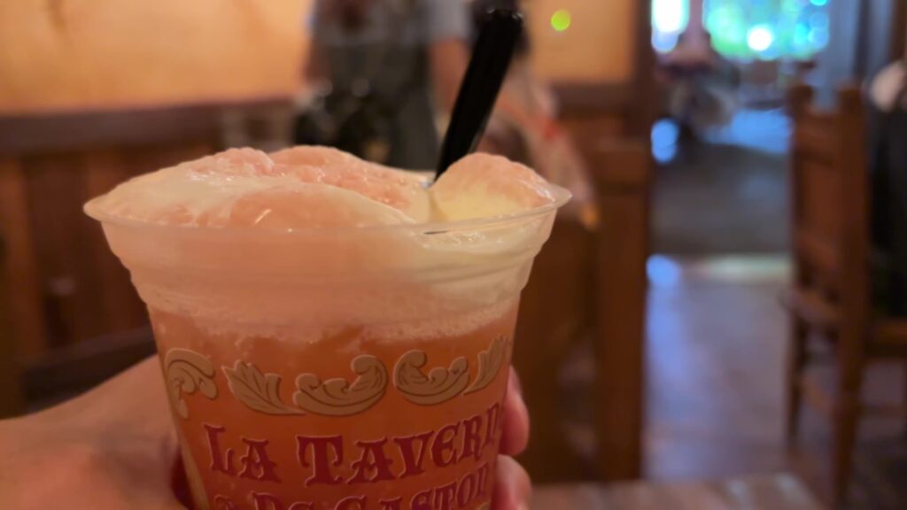 ディズニーランド 夏 ラ・タベルヌ・ド・ガストン 2024