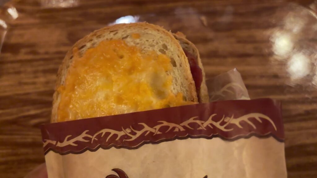 ディズニーランド 夏 ラ・タベルヌ・ド・ガストン 2024