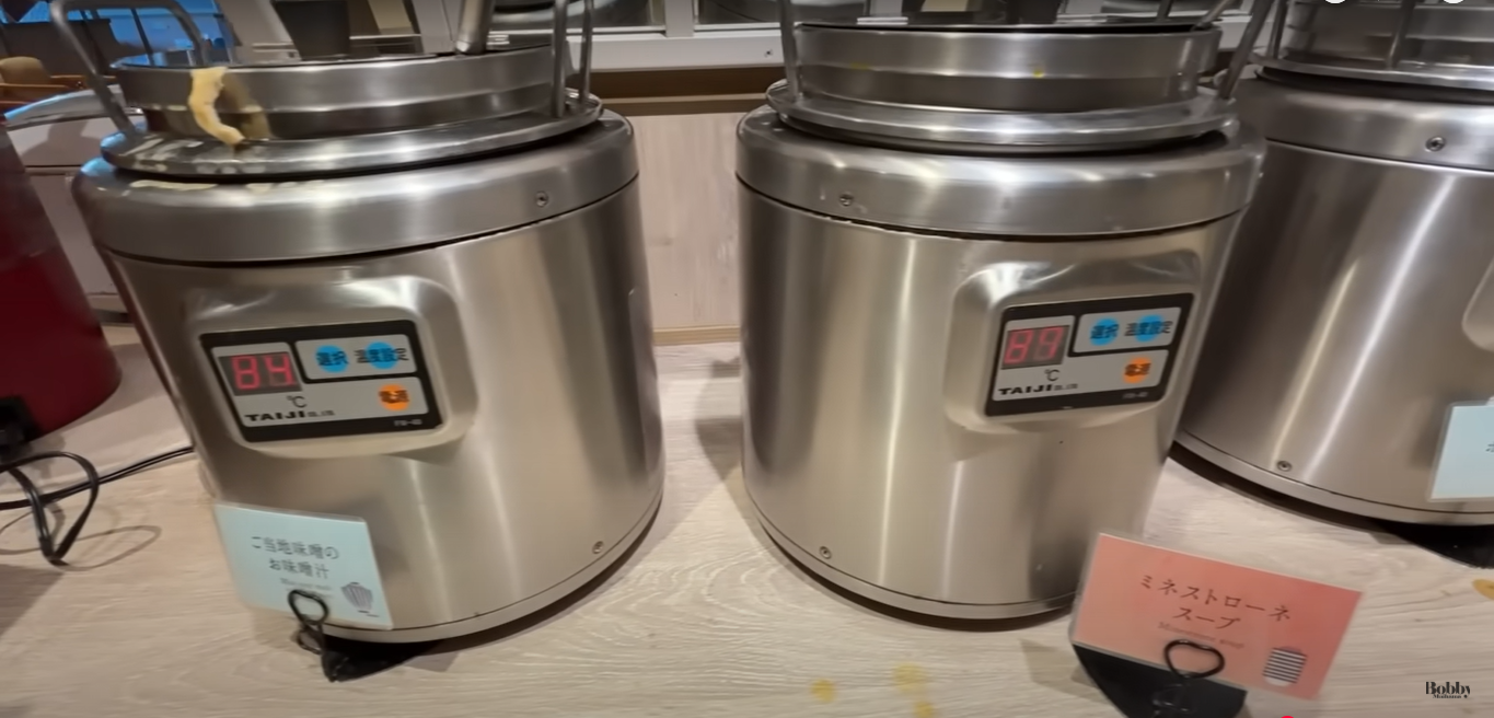 ホテルドリームゲート舞浜アネックス　スーペリアルーム　客室　朝食