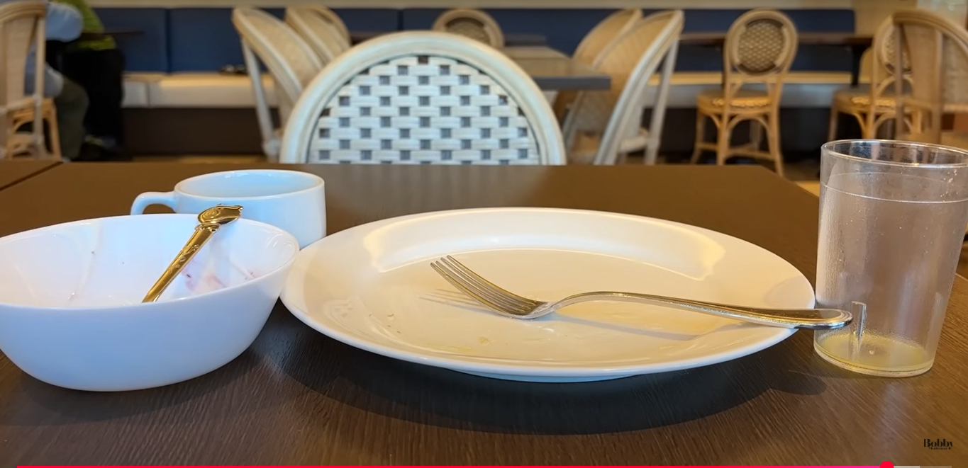 ホテルマイステイズ舞浜　客室　スーペリアトリプルルーム　朝食