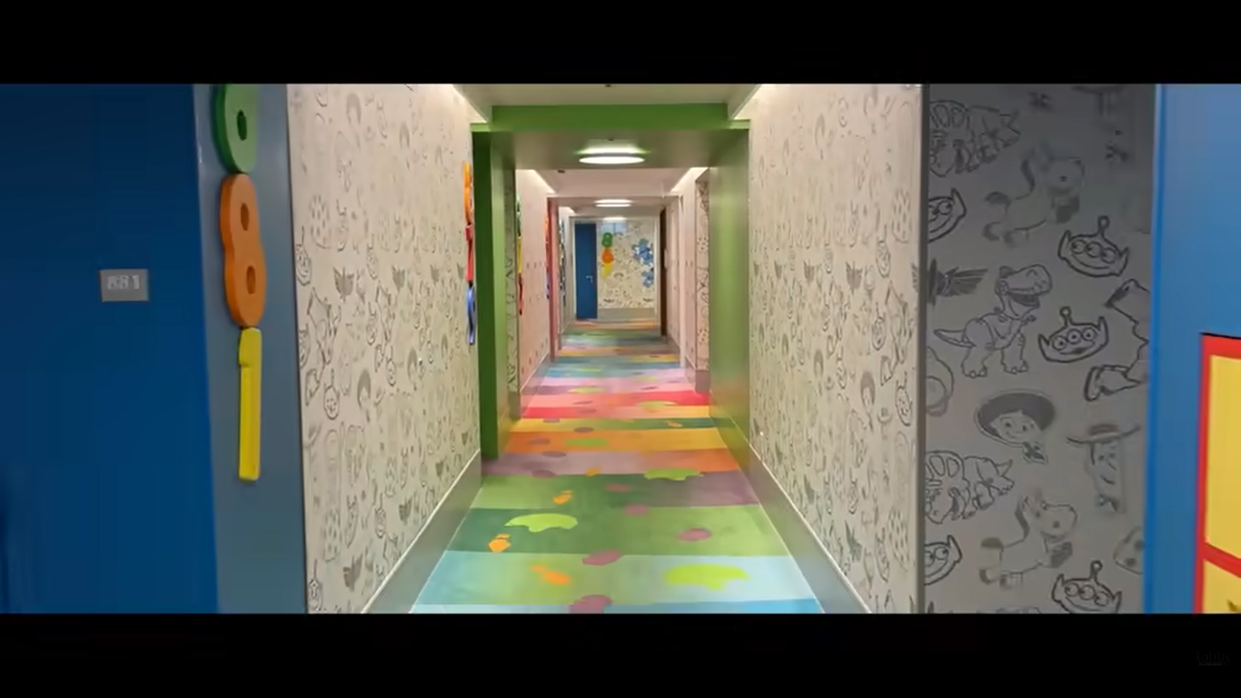 トイ・ストーリーホテル　客室　スタンダードルーム　ベイビュー