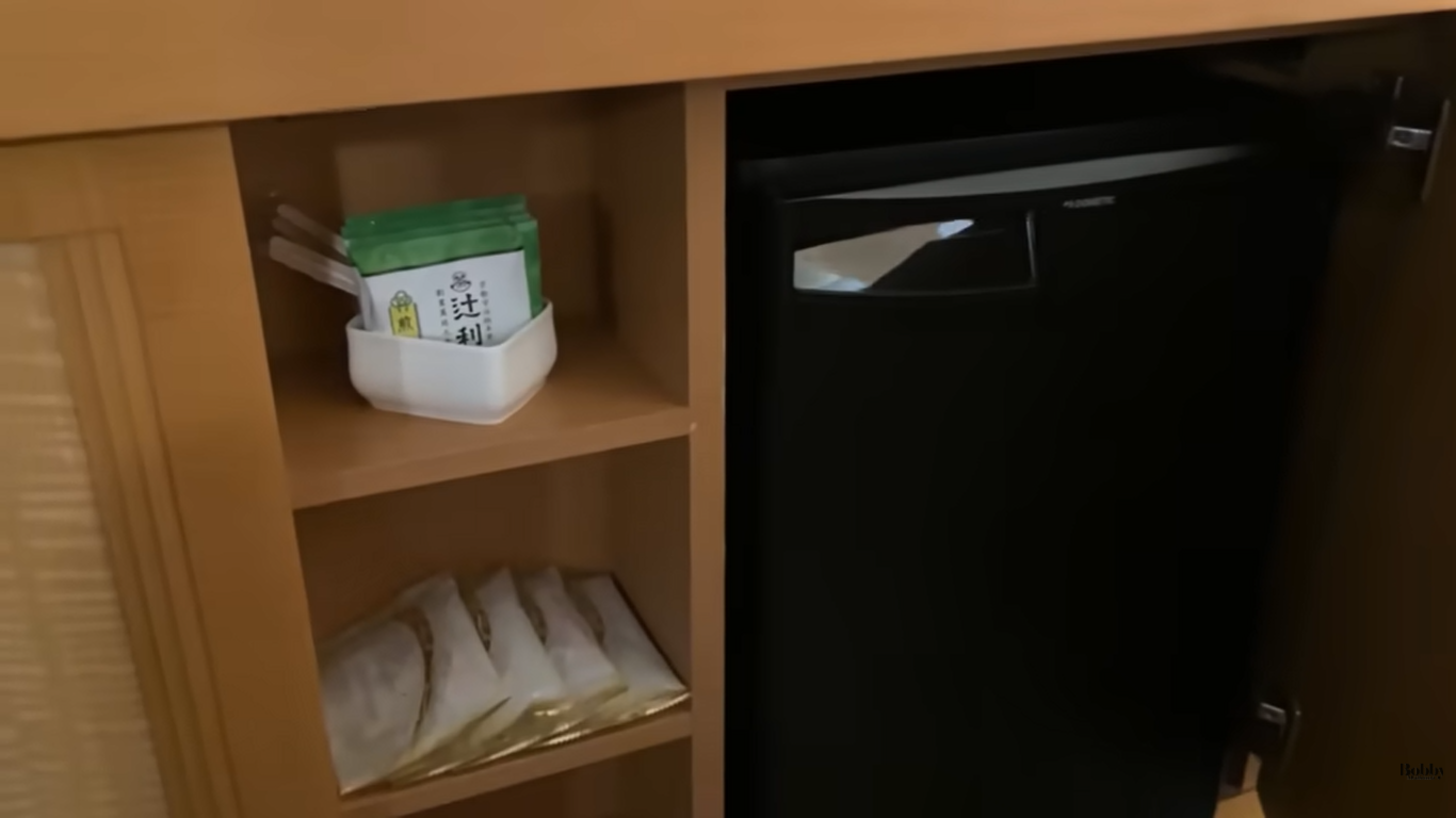 ディズニーアンバサダーホテル　ミッキールーム　魔法使いの弟子　客室