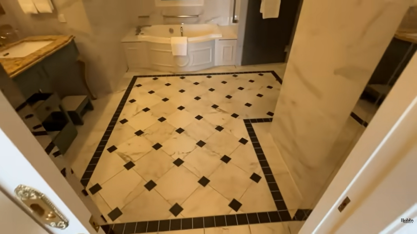 ファンタジースプリングスホテル　グランドシャトー　グランドテラスルーム　客室