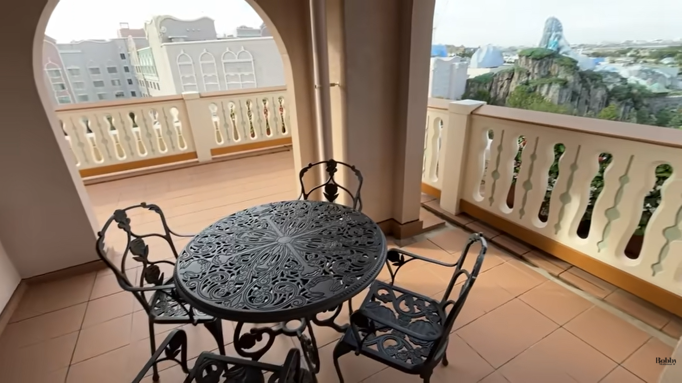 ファンタジースプリングスホテル　グランドシャトー　グランドテラスルーム　客室