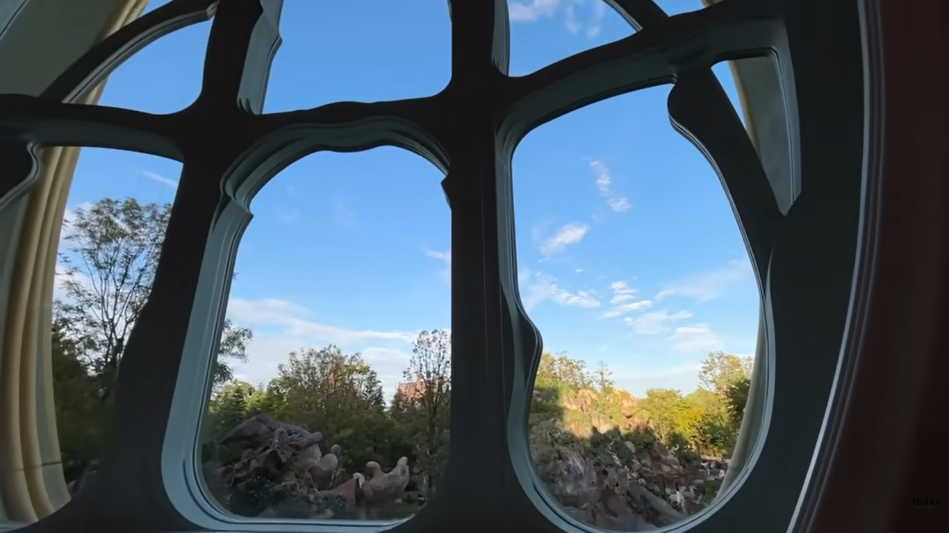 ファンタジースプリングスホテル　グランパラディラウンジ