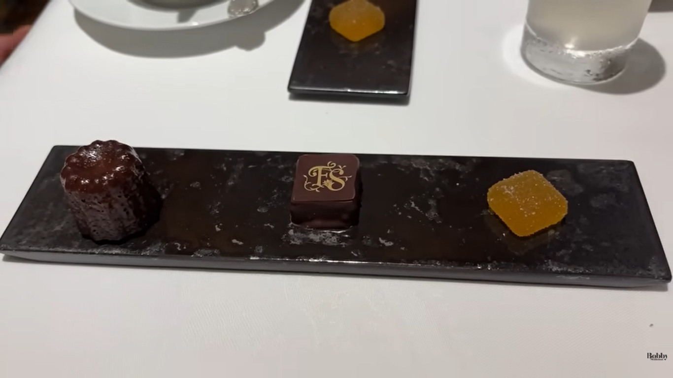 ファンタジースプリングスホテル　グランドシャトー　ディナー　夕食　ラ・リベリュール