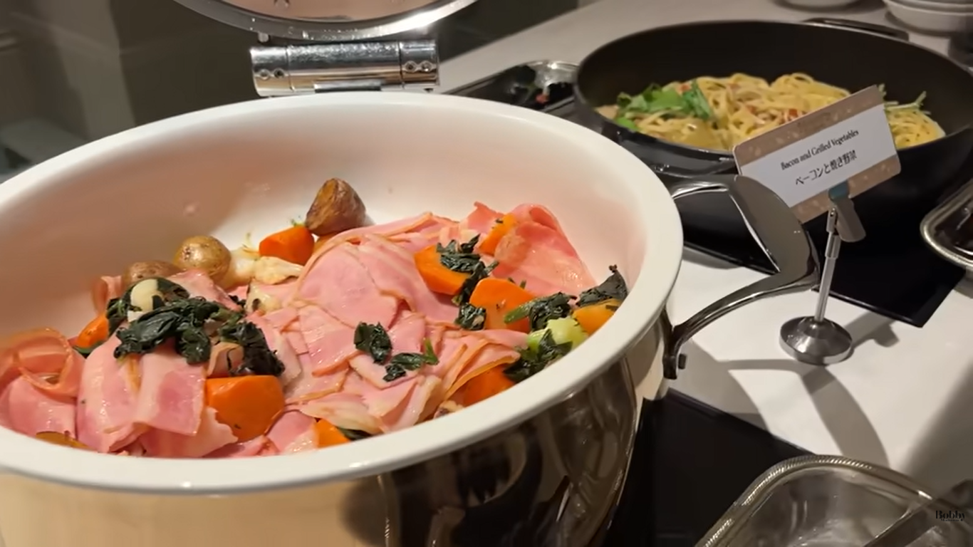 ファンタージースプリングスホテル　グランドシャトー　朝食