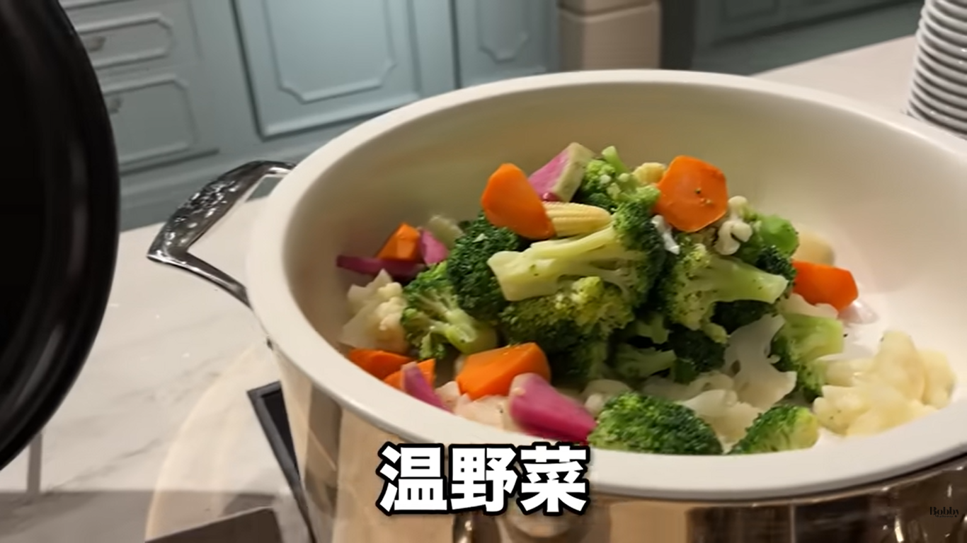 ファンタージースプリングスホテル　グランドシャトー　朝食