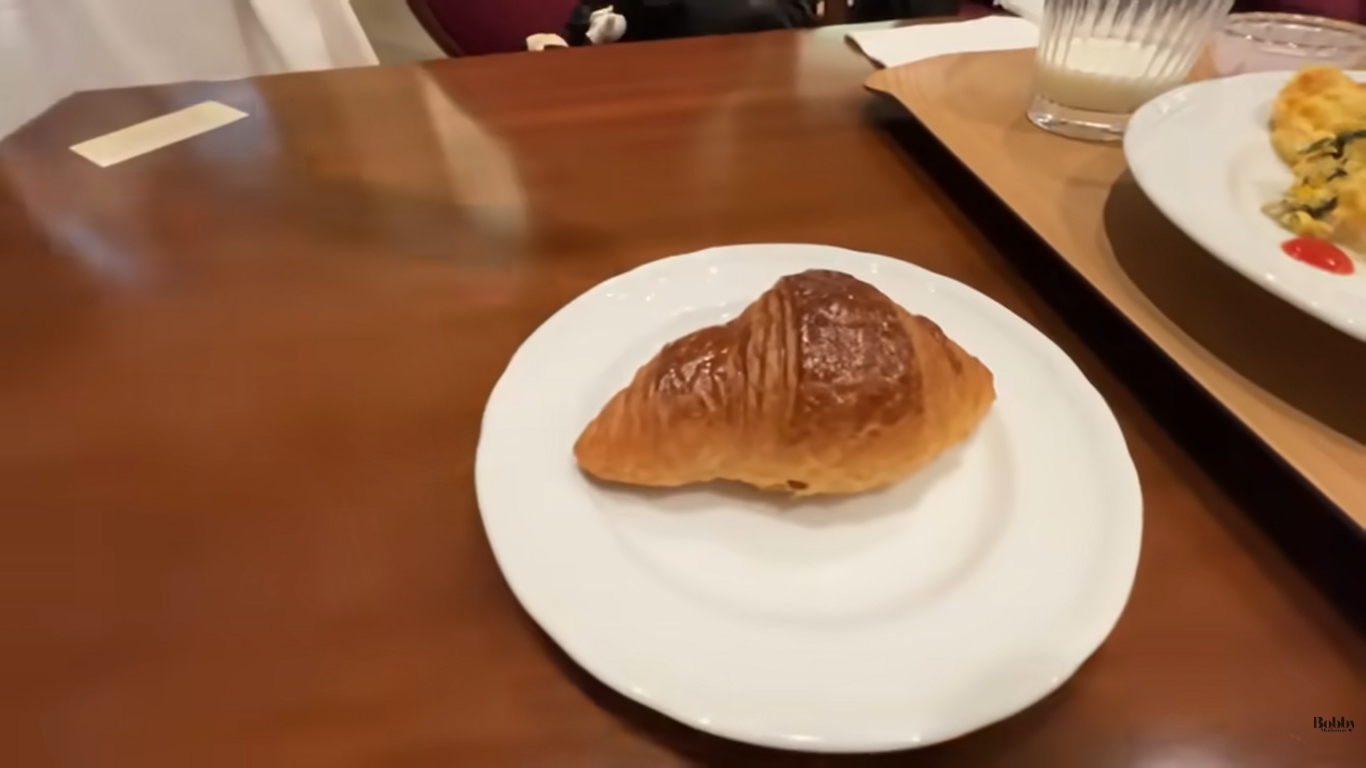 ファンタージースプリングスホテル　グランドシャトー　朝食