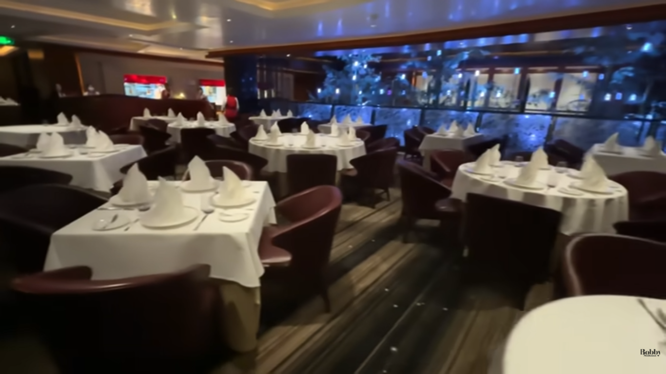 上海ディズニーランドホテル　レストラン　ディナー　夕食