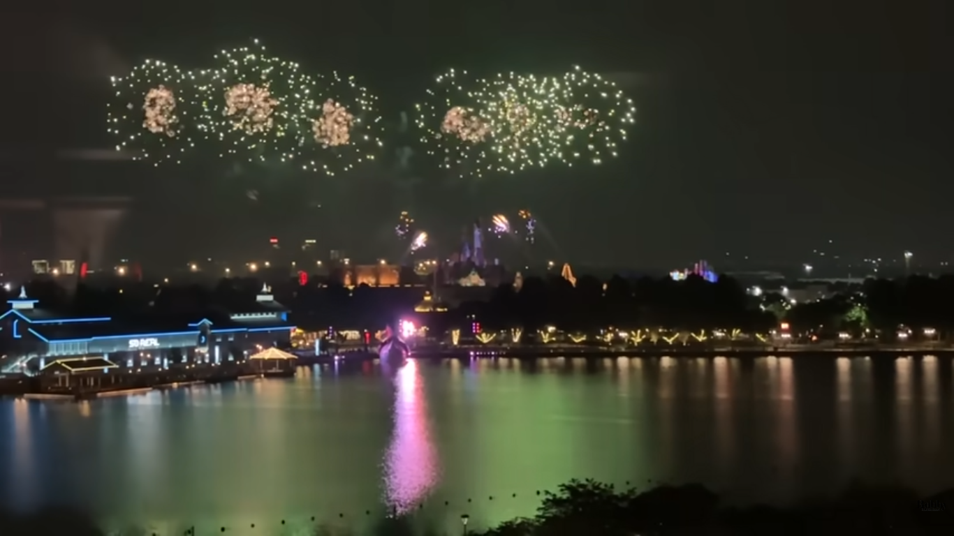 上海ディズニーランドホテル　レストラン　ディナー　夕食