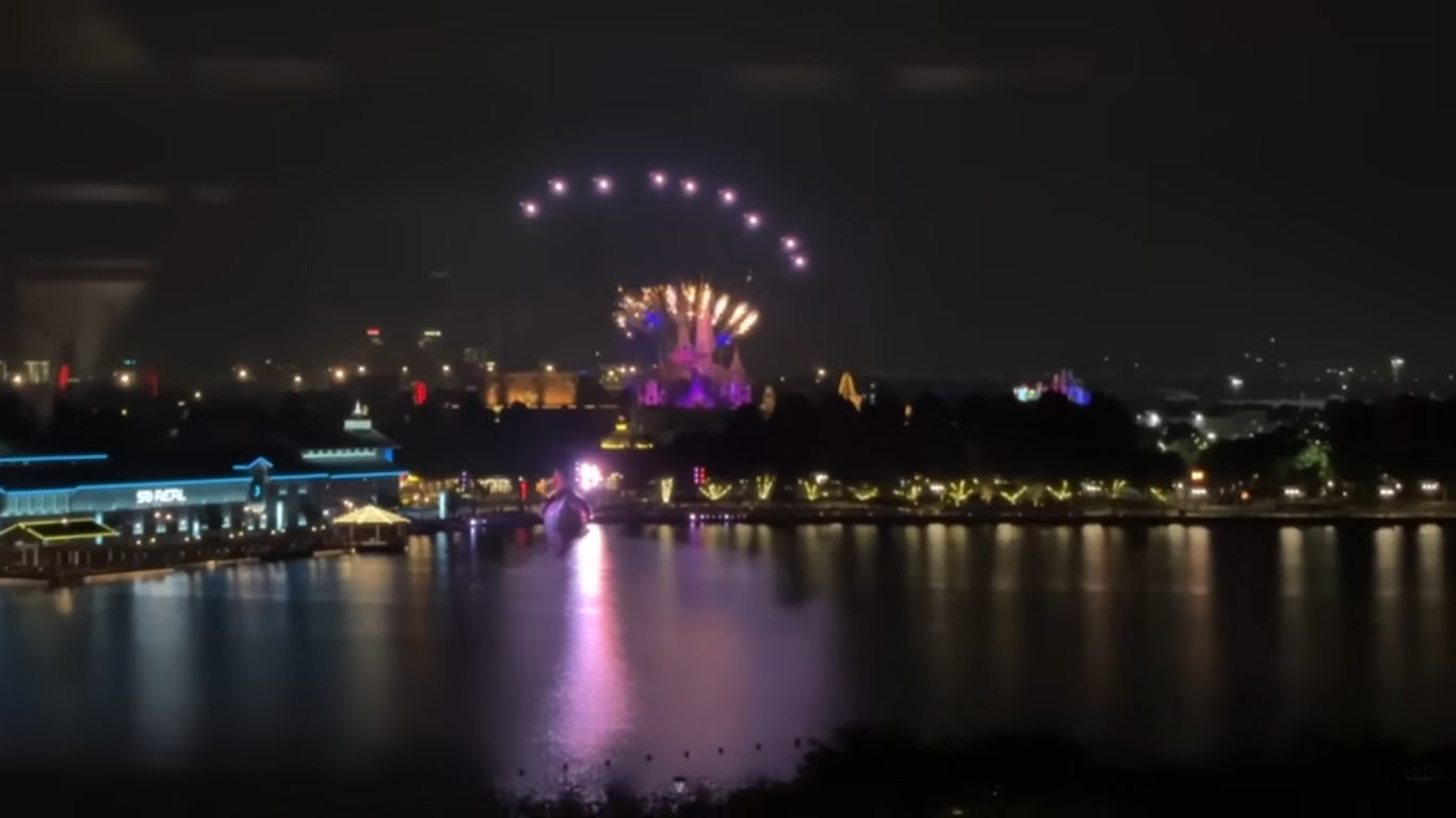 上海ディズニーランドホテル　レストラン　ディナー　夕食