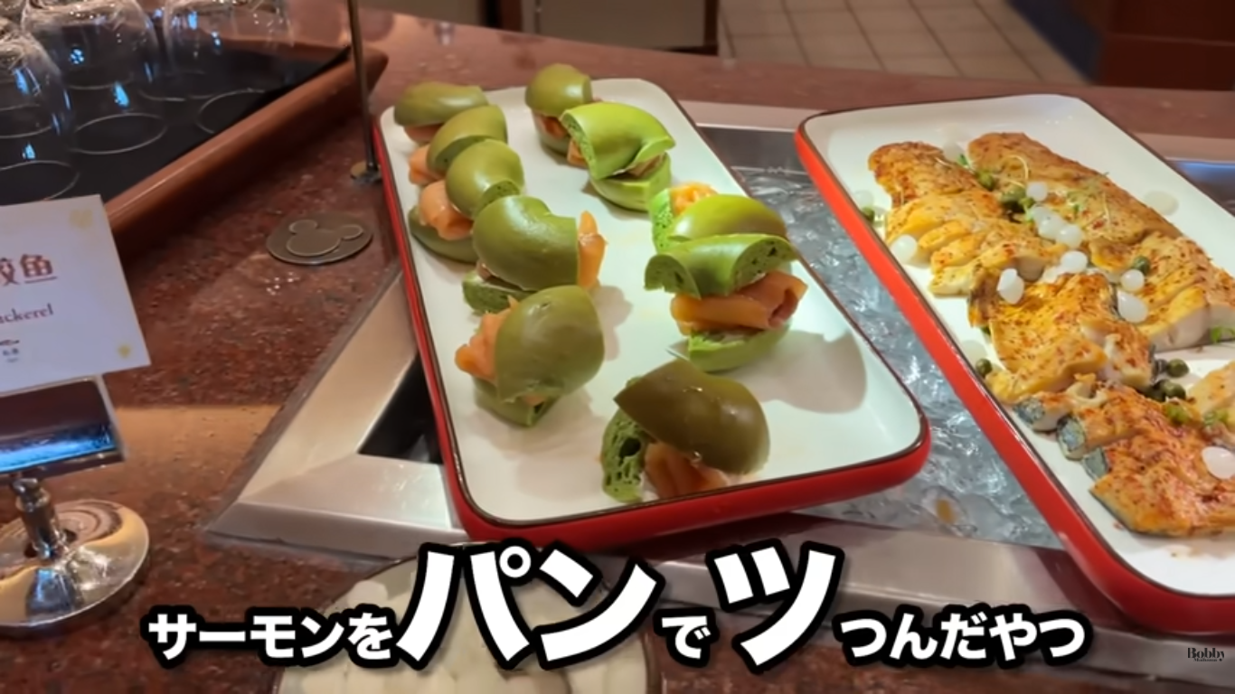 上海ディズニーランドホテル　朝食ブッフェ　キャラクターグリーティング