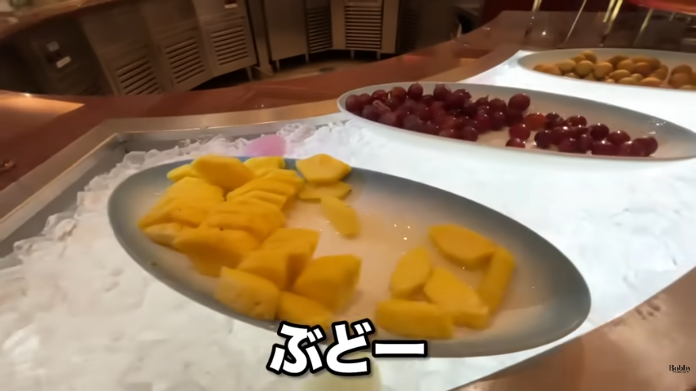 上海ディズニーランドホテル　朝食ブッフェ　キャラクターグリーティング