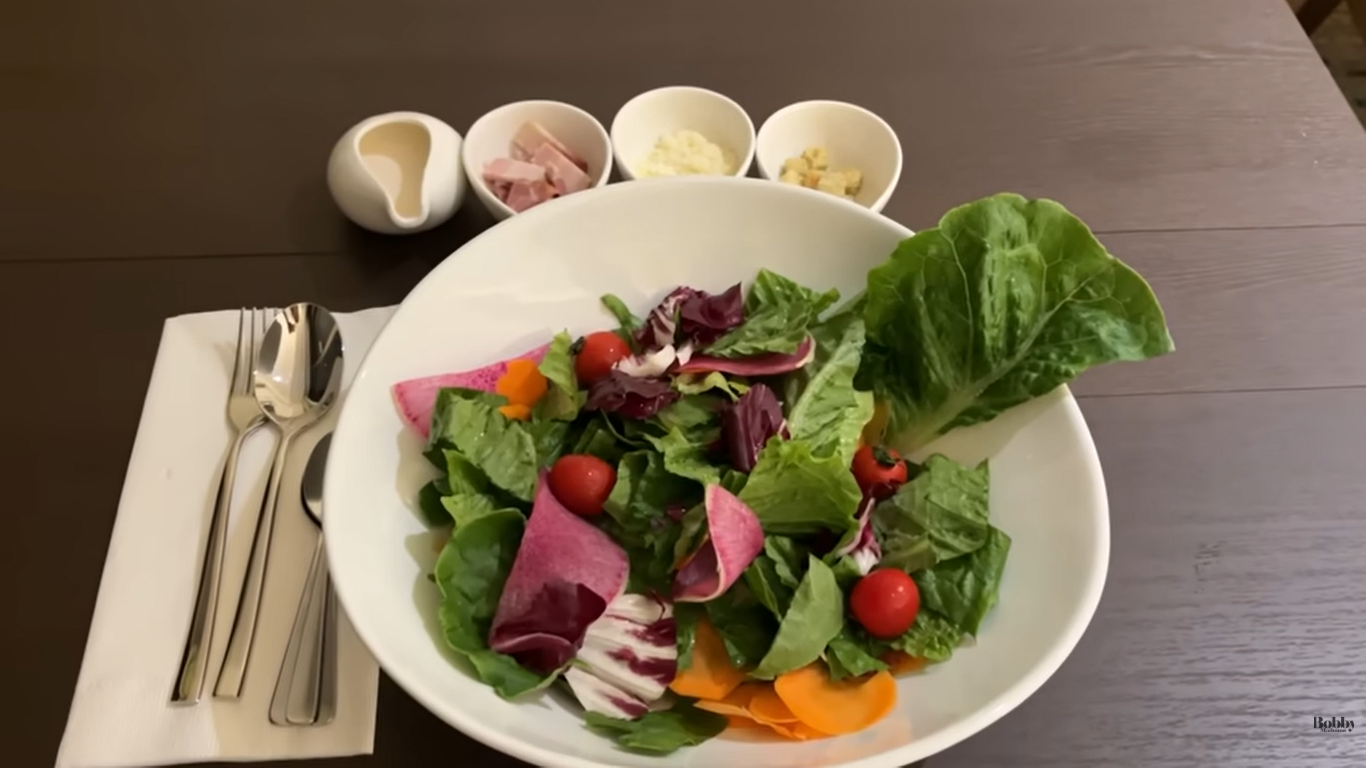 シェラトン・グランデ・トーキョーベイ・ホテル　ルームサービス　夕食