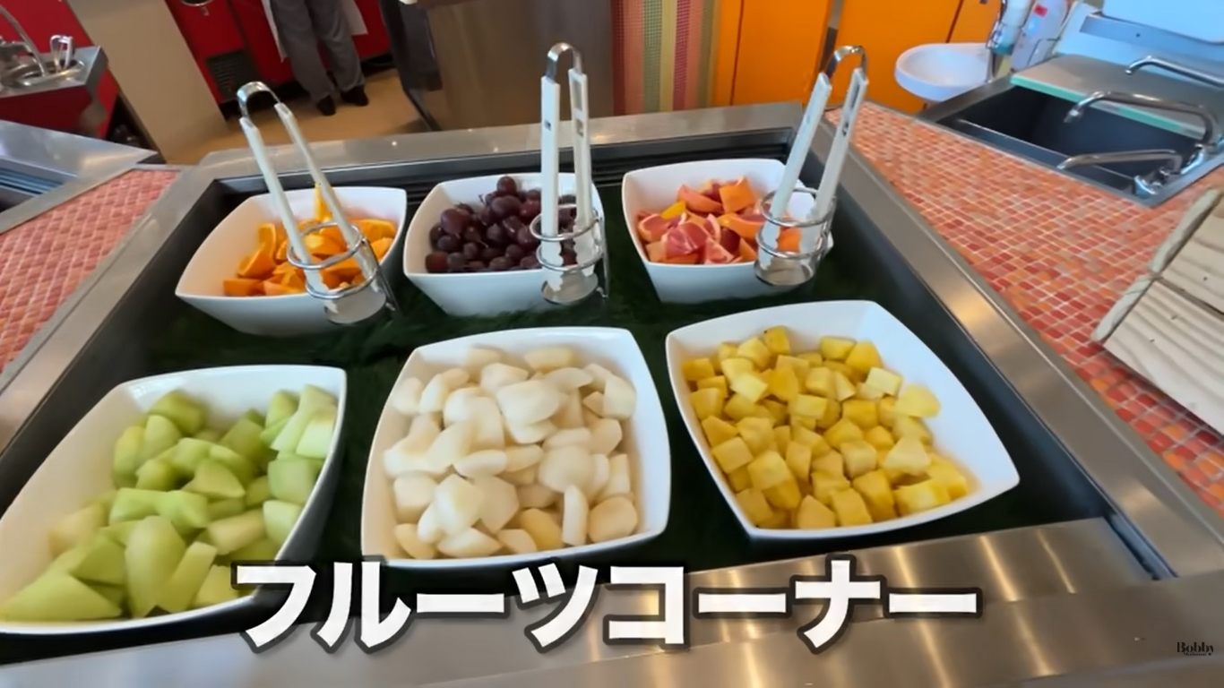 シェラトン・グランデ・トーキョーベイ・ホテル　朝食ブッフェ　グランカフェ