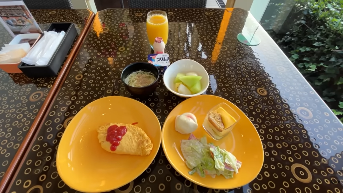 シェラトン・グランデ・トーキョーベイ・ホテル　朝食ブッフェ　グランカフェ