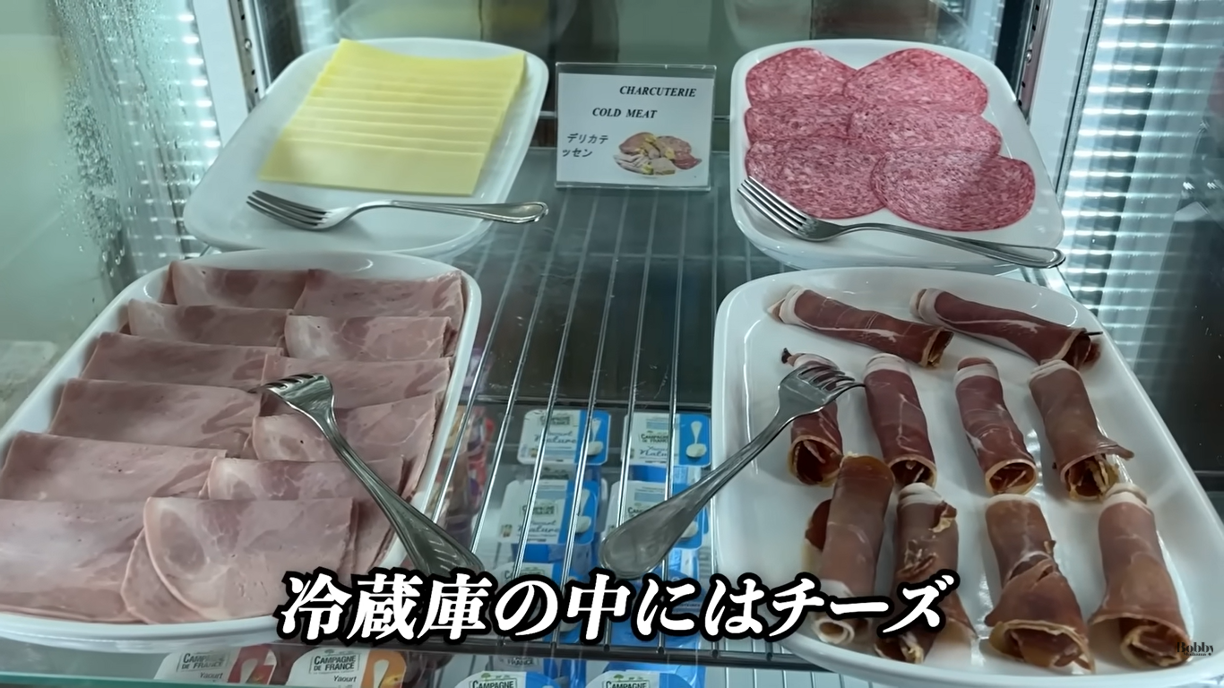 オーベルジュ・サン・ピエール　客室　朝食