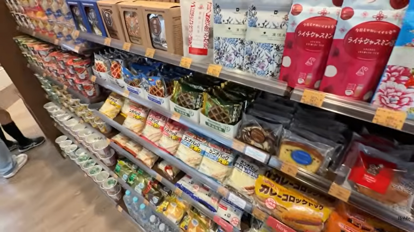 ファンタジースプリングスホテル　ファンタジーシャトー　ベイエリアサイド　スーペリア・アルコーヴルーム　客室