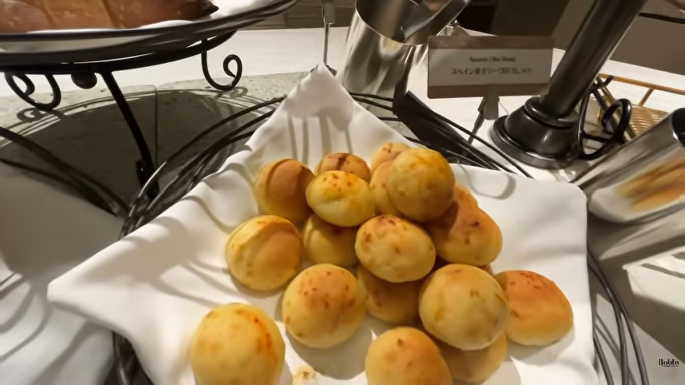 ファンタジースプリングスレストラン　ディナーブッフェ　夕食