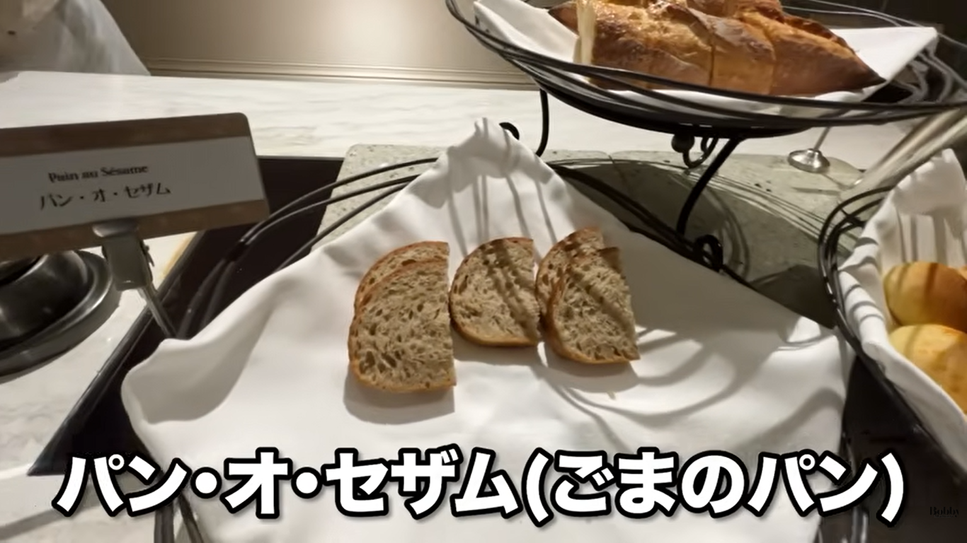 ファンタジースプリングスレストラン　ディナーブッフェ　夕食