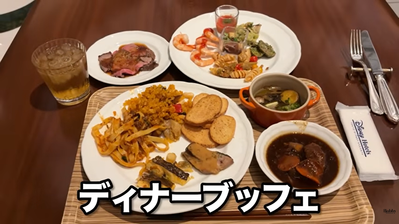 ファンタジースプリングスレストラン　ディナーブッフェ　夕食