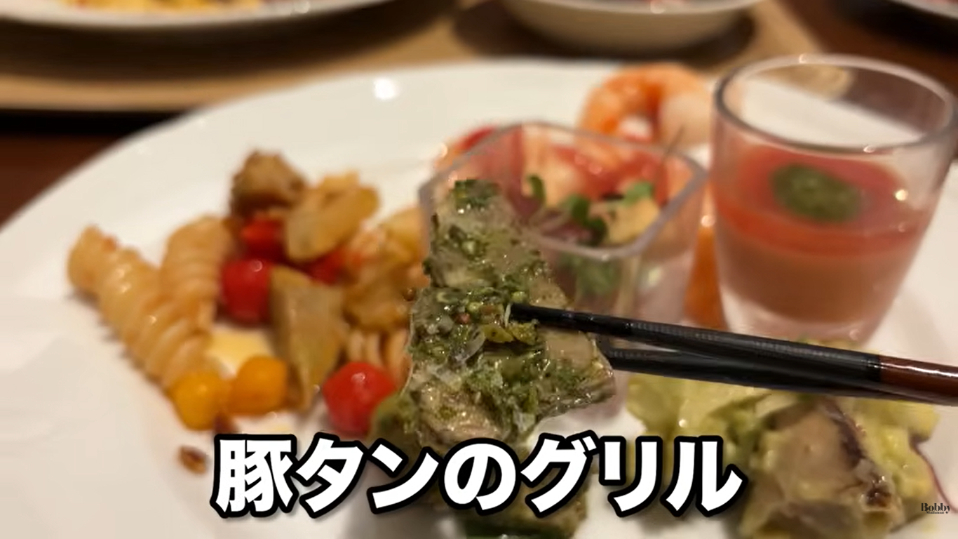 ファンタジースプリングスレストラン　ディナーブッフェ　夕食