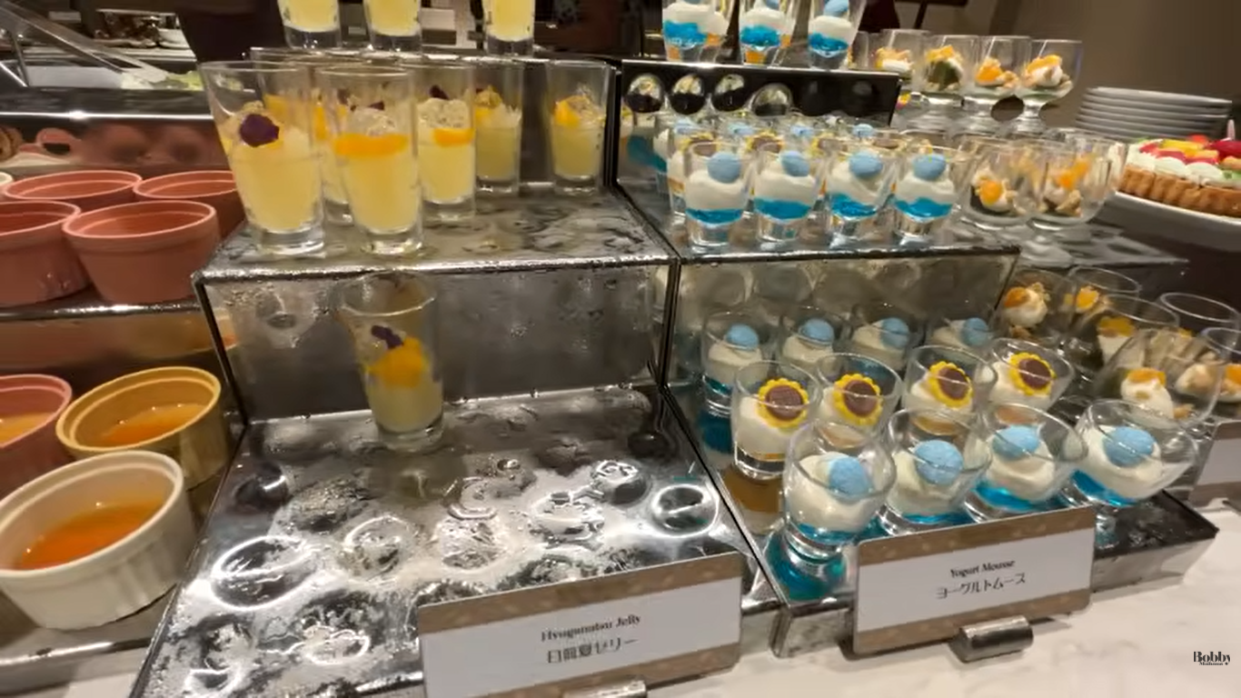 ファンタジースプリングスレストラン　ディナーブッフェ　夕食